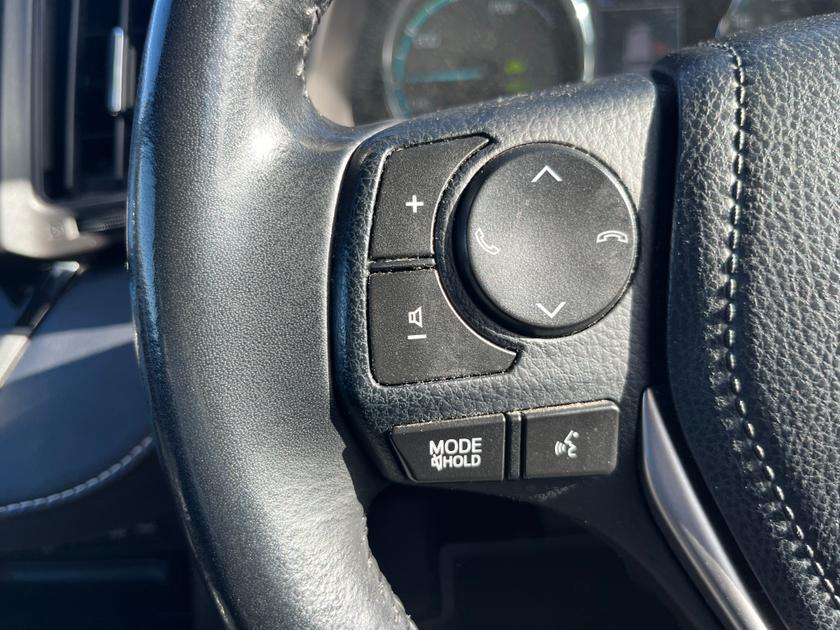 Toyota RAV4 Photo 1e4de2bb-f8c8-4b4a-a710-c84f7d9816be.jpg