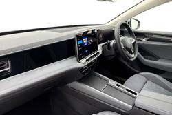 VOLKSWAGEN Passat Photo 2