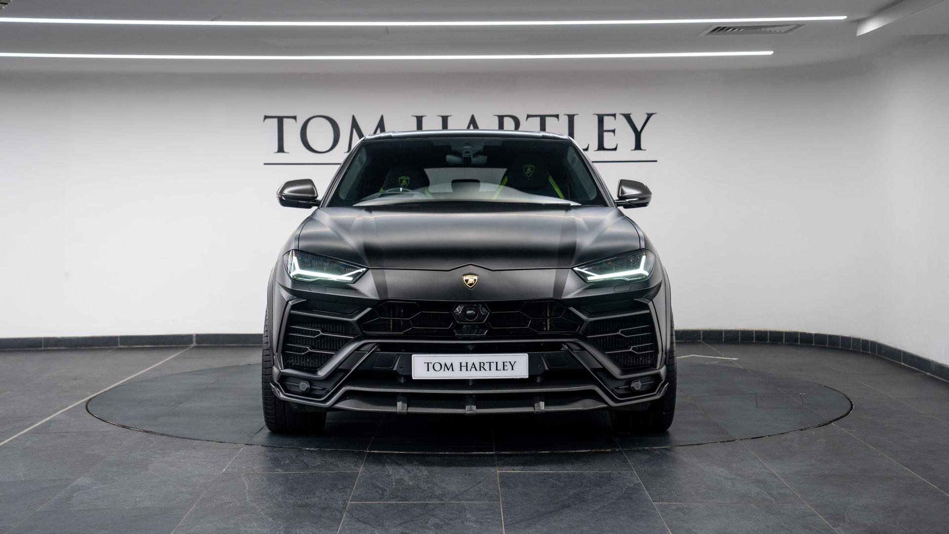 LAMBORGHINI Urus Photo 1e5aa8aa-d8f4-4b38-8485-ac9e2228171f.jpg