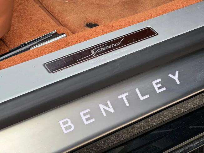 BENTLEY Flying Spur Photo 12