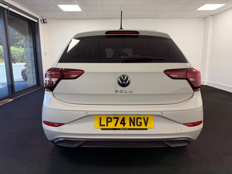 Volkswagen Polo Photo 1e80e49e-325c-4adf-a81f-35f29ef904e6.jpg