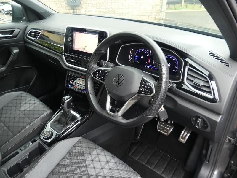 Volkswagen T-Roc Photo 1e8a414b-eecf-4e65-b756-da622a2f2a4e.jpg
