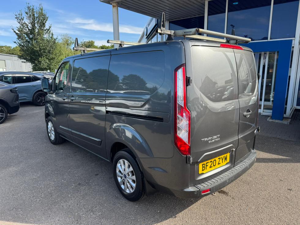 Ford Transit Custom Photo 1e9cf6b7-ff16-417f-97c4-52771a1462ef.JPEG