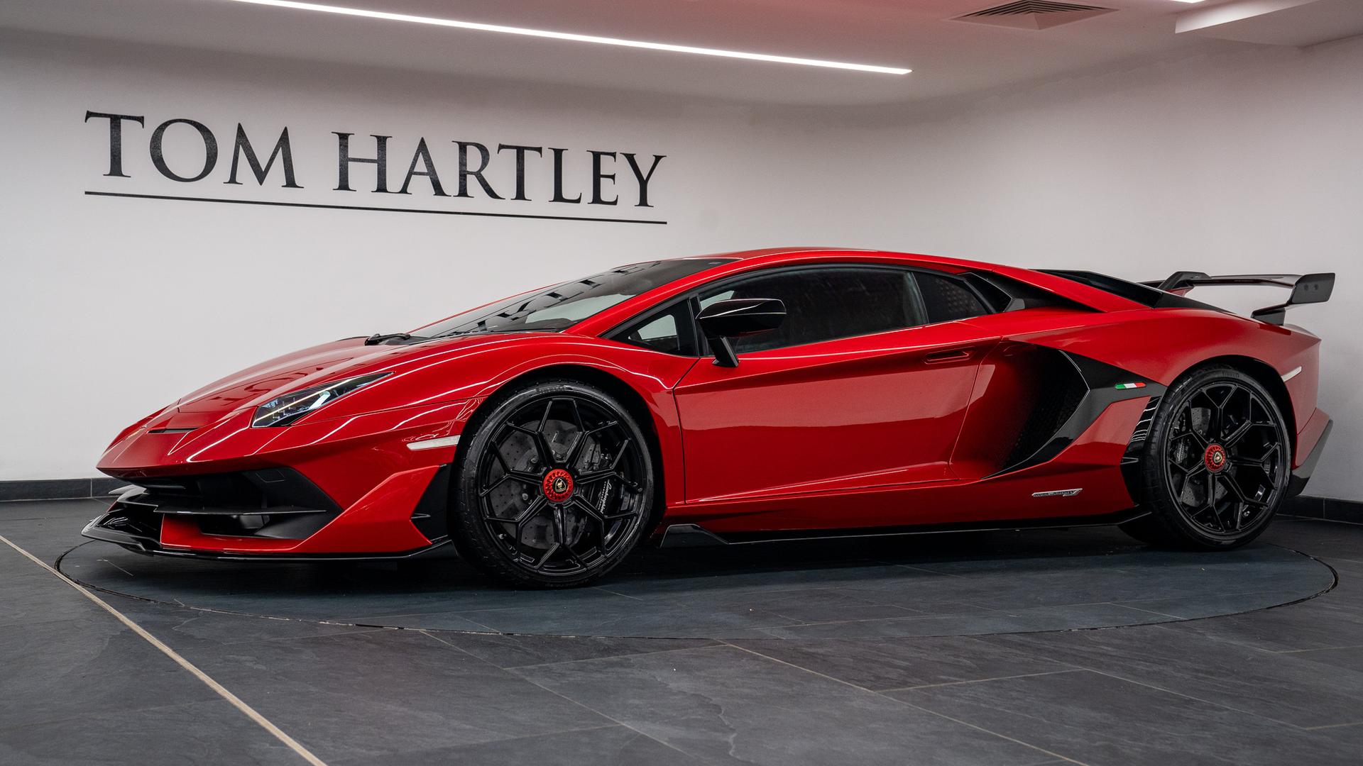 LAMBORGHINI Aventador Photo 1ea9a6ab-8d03-440b-9c16-e1df94f6f7f9.jpg