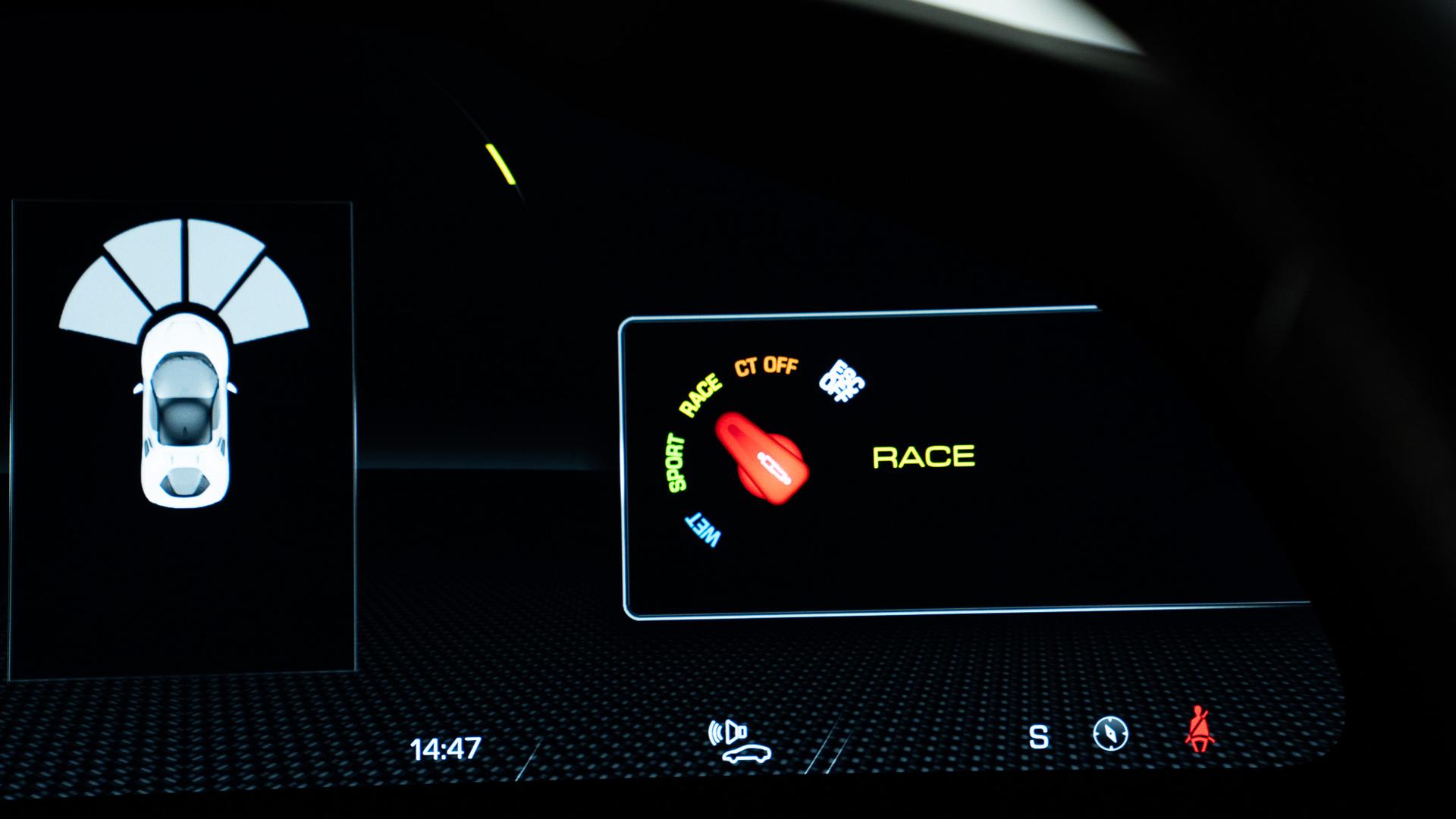 Ferrari SF90 Photo 1eac8b00-1656-46b7-afa6-030ccc5d914d.jpg