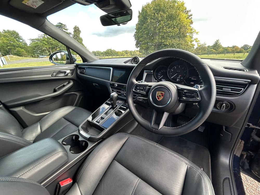 Used Porsche Macan RA71BBJ 21
