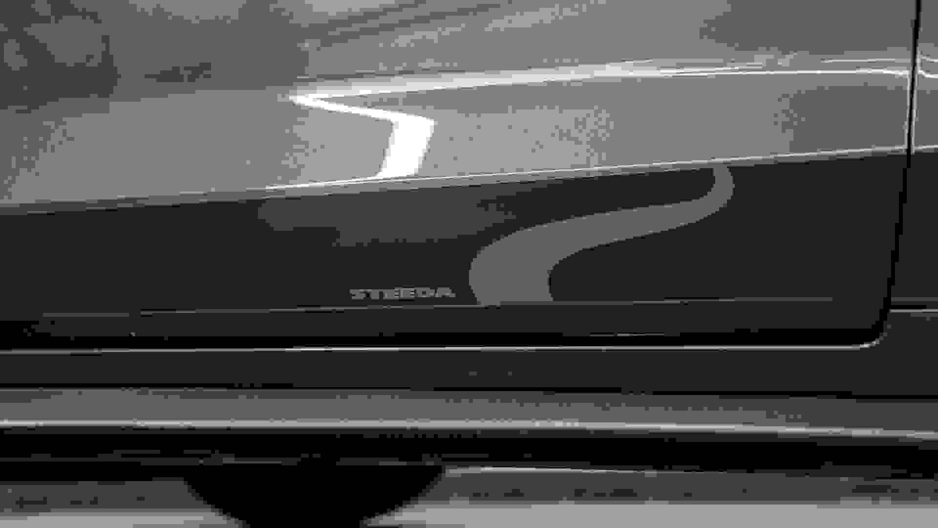 Ford Mustang GT Photo 1ec91ace-cc56-4f6a-b35d-03081fed7709.jpg