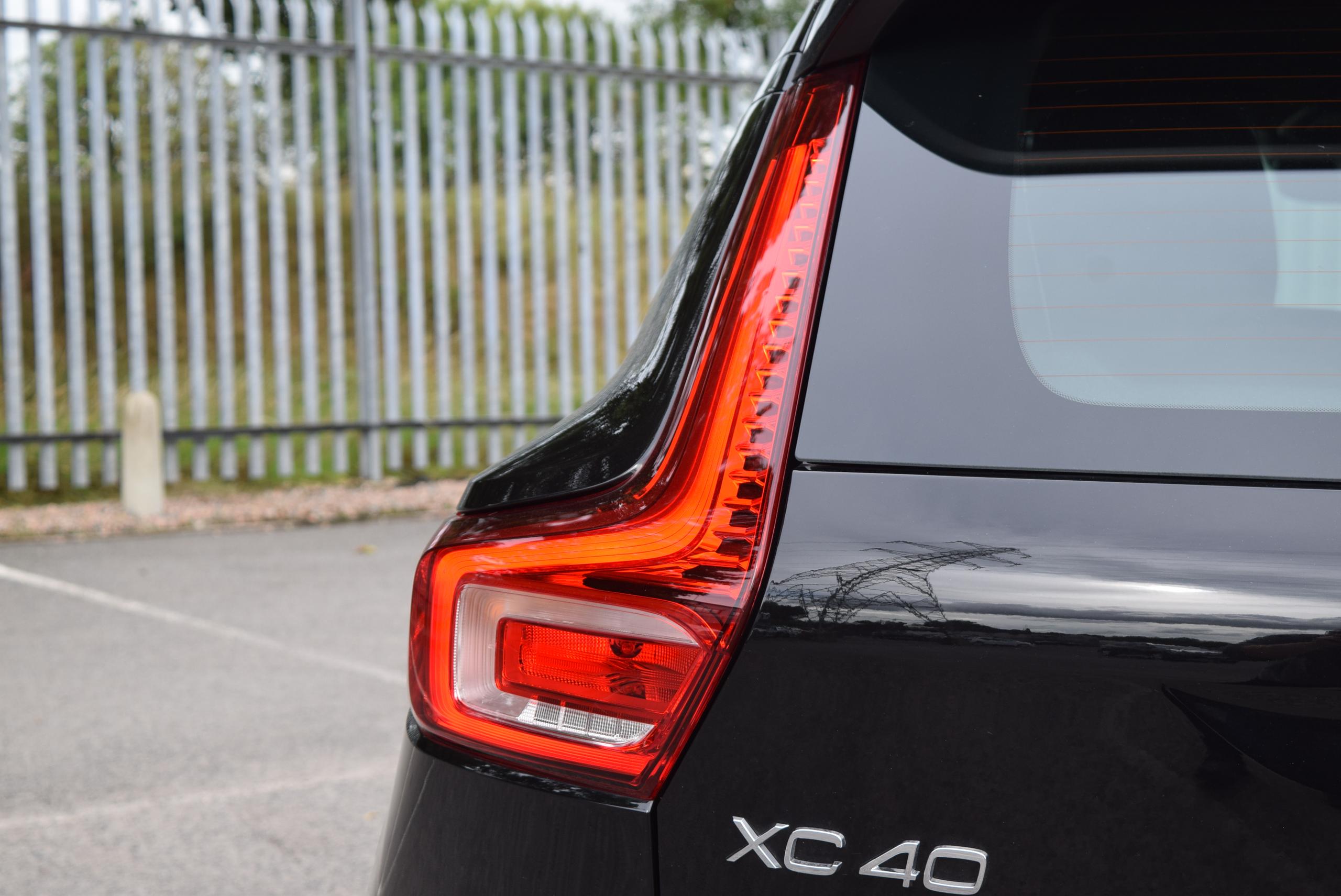 2026 VOLVO XC40 2.0 B4P Plus Dark 5dr Auto - vehicle photo 36 for sale on PureCar