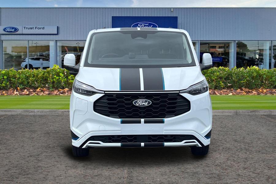 Ford TRANSIT CUSTOM Photo 1f158f7e-b548-430d-95c4-478f9d22943f.jpg