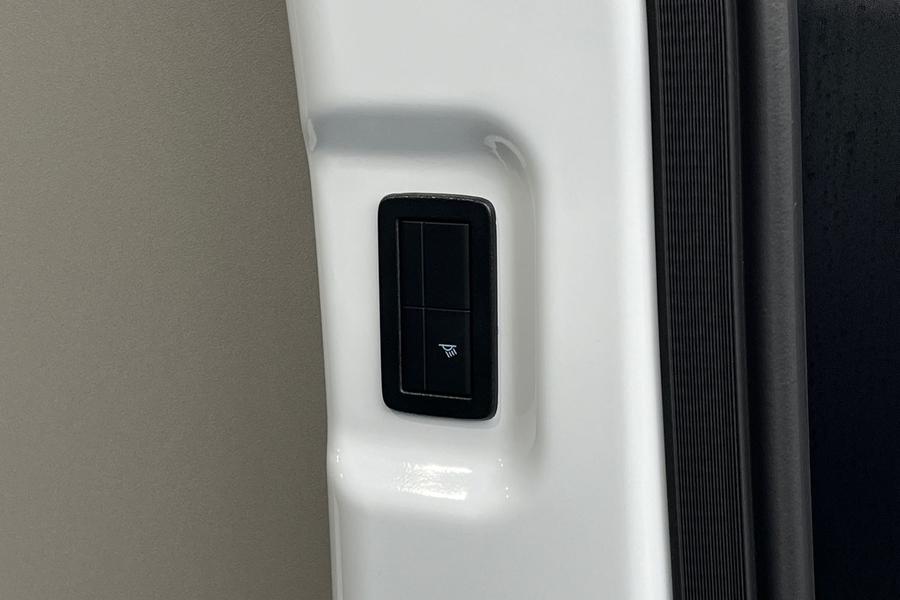 Ford TRANSIT CUSTOM Photo 1f1c4413-5761-482d-95cb-fe1d7997c757.jpg