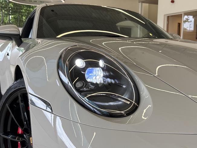 PORSCHE 911 Photo 21