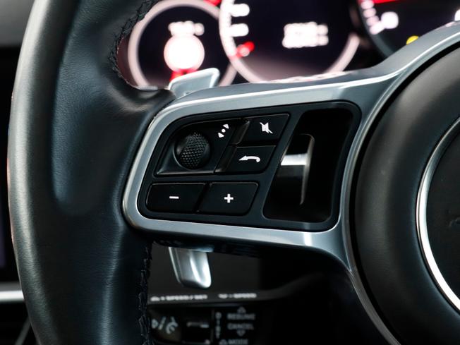 PORSCHE Cayenne Photo 17