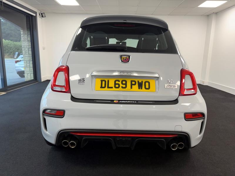 Abarth 595 Photo 1f3b6a39-f66a-4b14-bbc7-4a562cb3eb14.jpg