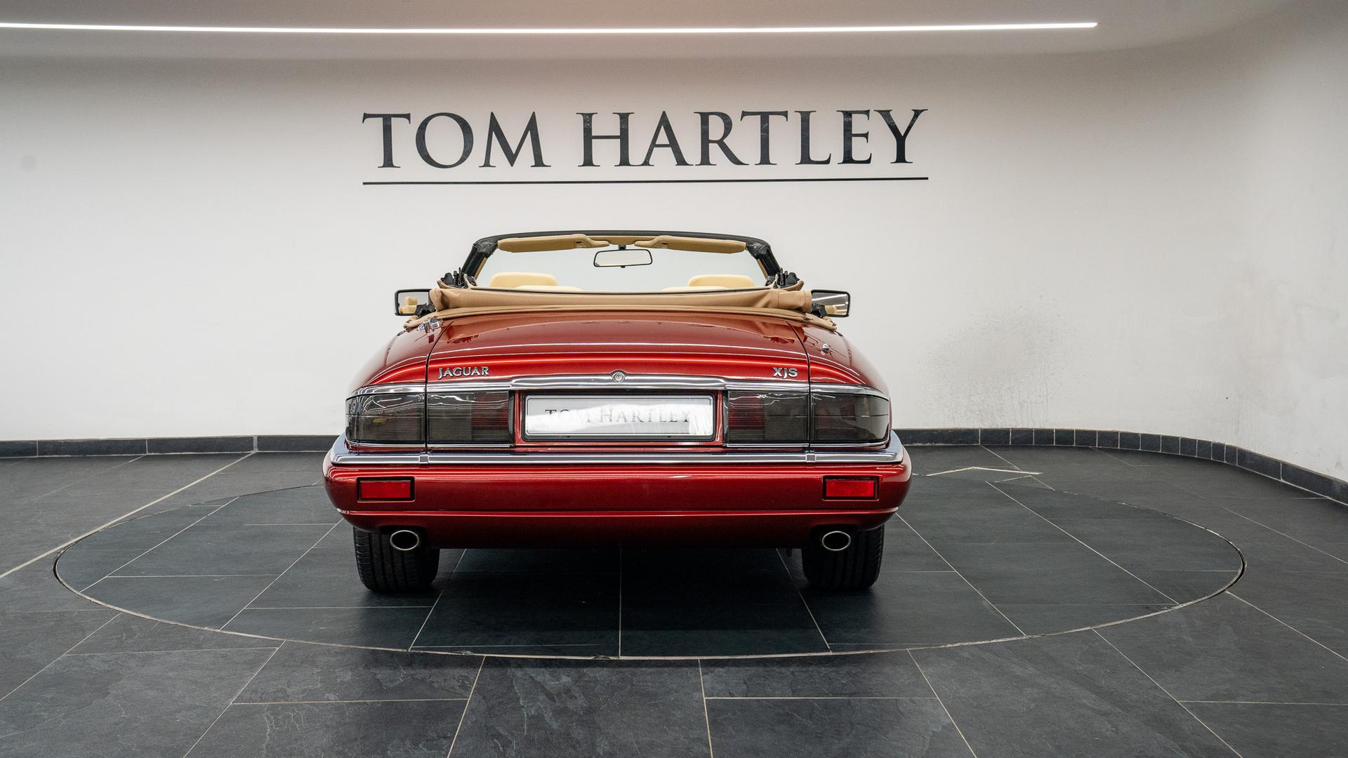 Jaguar XJ-S Photo 1f506157-bee7-4900-9685-8a4e7e3a2119.jpg