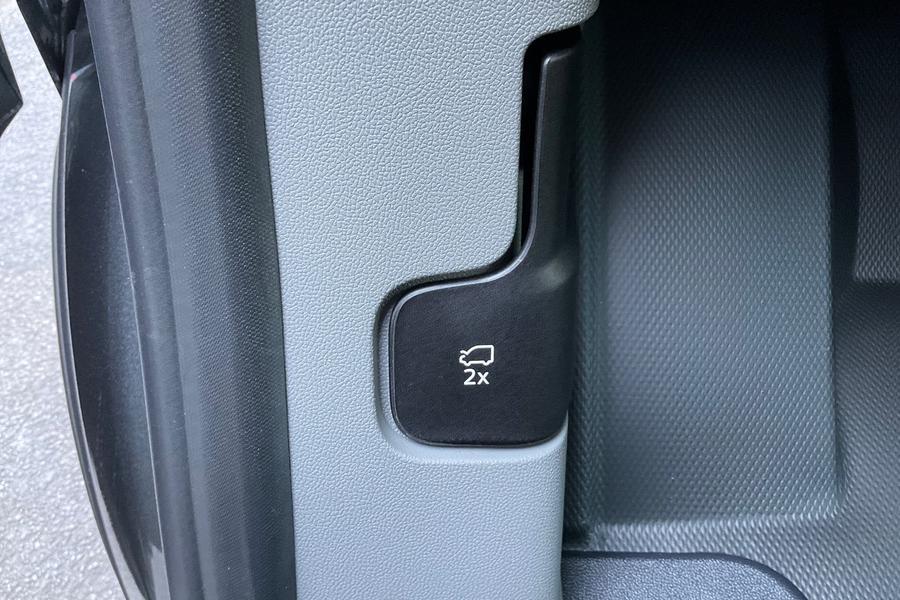 Ford TRANSIT CUSTOM Photo 1f514080-b957-4b3b-b1ed-0e848edc6cc9.jpg