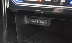 Volkswagen T-ROC Photo 25
