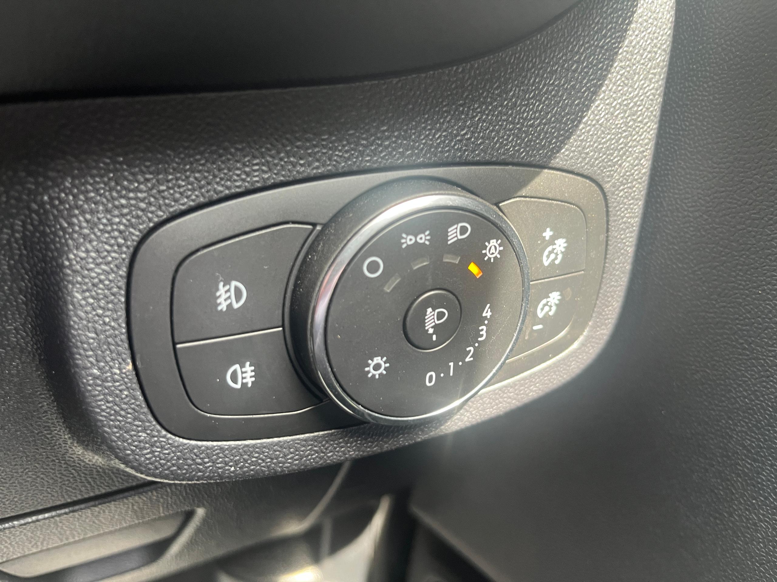 Used Ford FIESTA WU24VRZ 28