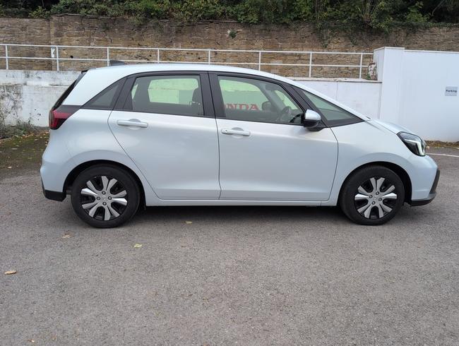 Honda Jazz Photo 1f7e0b27-532f-4af7-9c3e-21250f7f1e6f.jpg