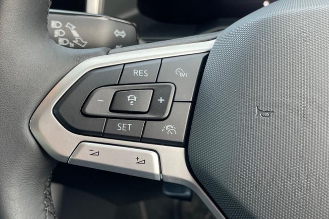VOLKSWAGEN Polo Photo 15