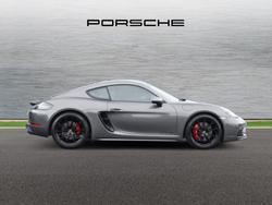 PORSCHE 718 Cayman Photo 3