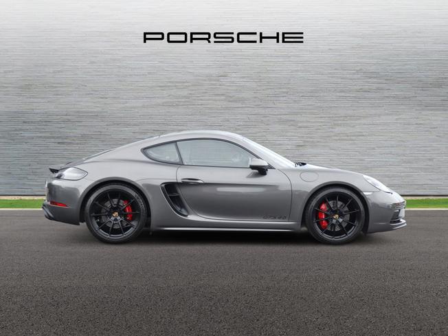 PORSCHE 718 Cayman Photo 3