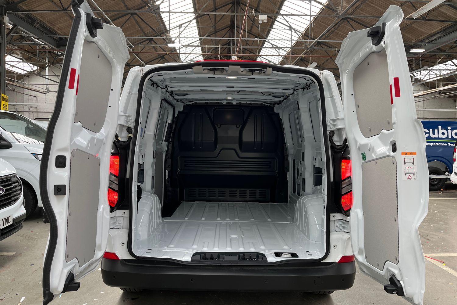 Ford TRANSIT CUSTOM Photo 6