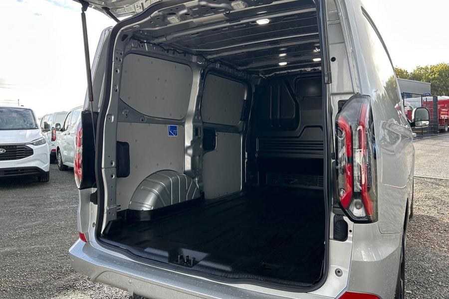Ford TRANSIT CUSTOM Photo 1fb291cf-fb86-45ed-b741-c447f8140a50.jpg