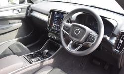 Volvo XC40 Photo 2
