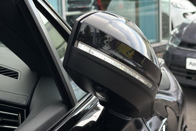 VOLKSWAGEN Touareg Photo 47