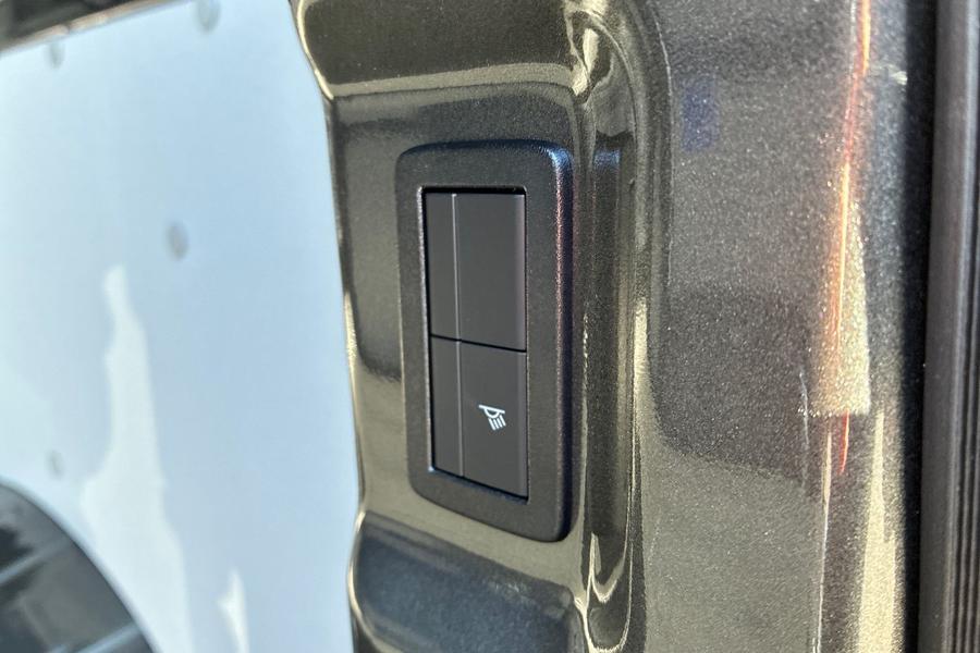Ford TRANSIT CUSTOM Photo 1fd14a80-69f6-46ec-9141-22857198b893.jpg