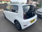 Volkswagen up! Photo 10