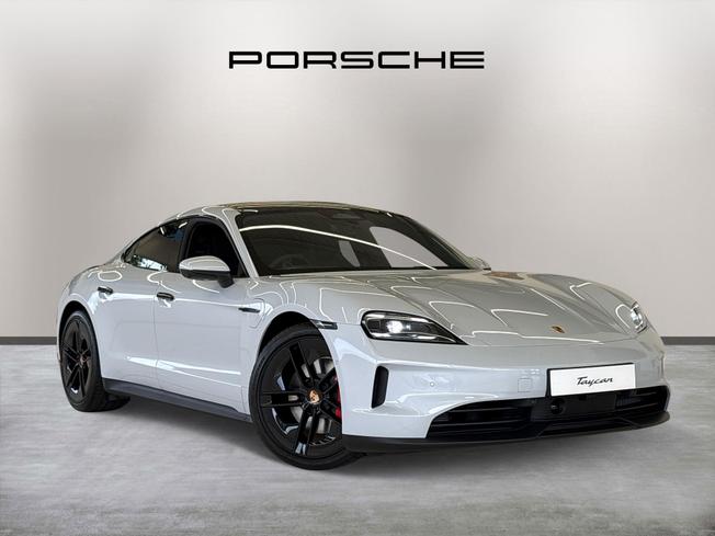 Porsche Taycan Photo 1