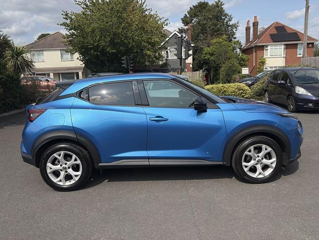 Nissan Juke Photo 1fe42e52-bfe7-4d37-8c55-6677197f08bc.jpg