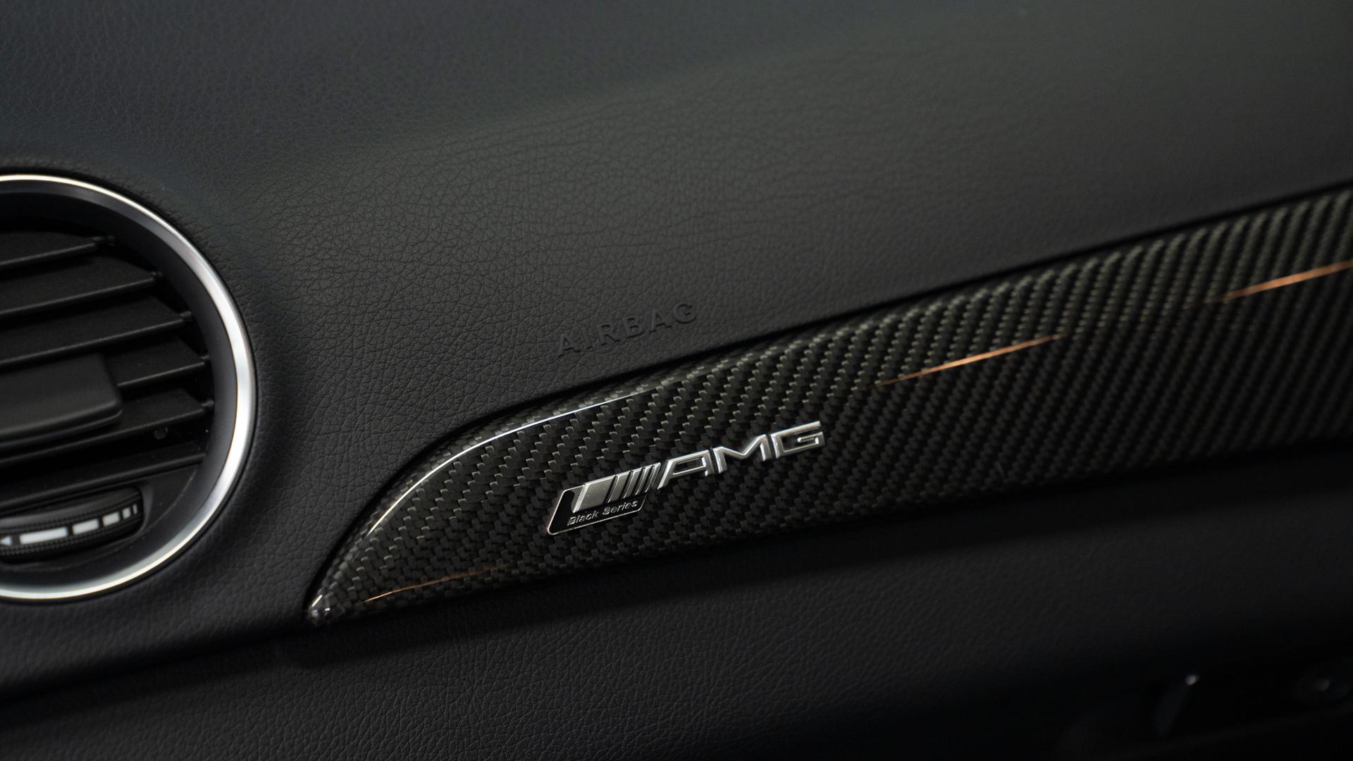 Mercedes-Benz C63 AMG Photo 1fe89feb-965c-4928-b9db-7a2c46efc513.jpg