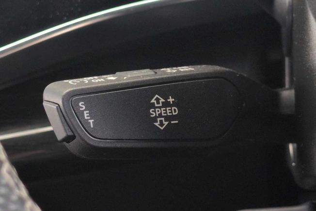 AUDI Q7 Photo 30