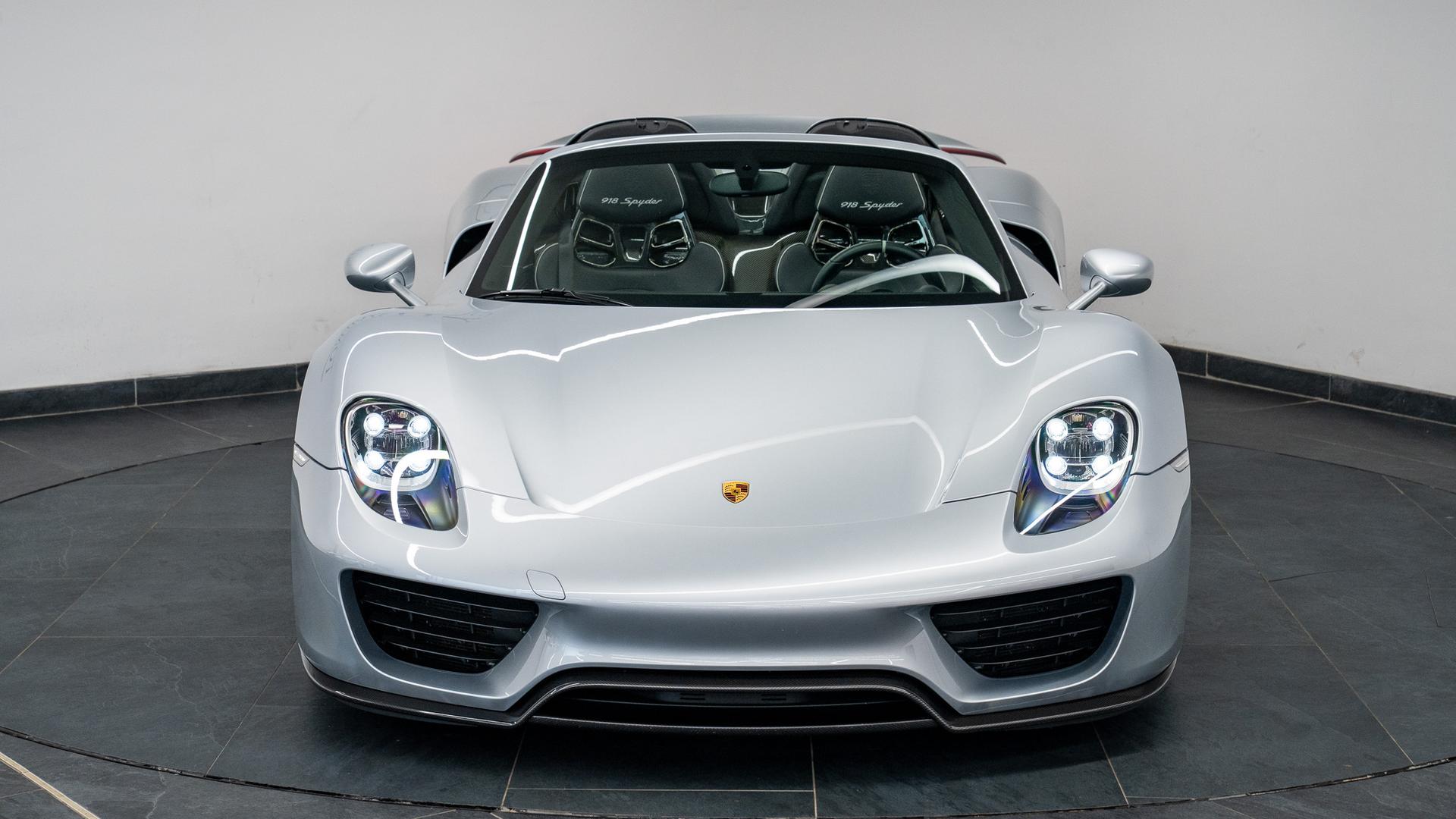 Porsche 918 Photo 1ffcd57a-a113-499f-abe7-d51fe411fee7.jpg
