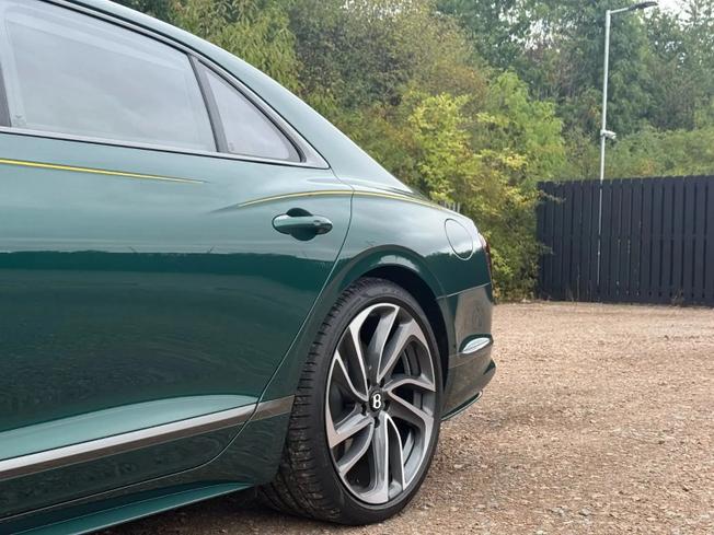 BENTLEY Flying Spur Photo 31