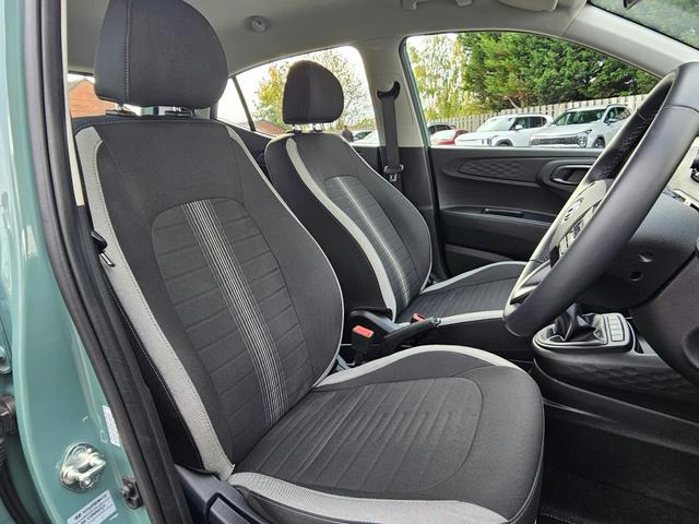 Hyundai i10 Photo 200040d2-fb20-46c5-aece-838c5d0714bd.jpg