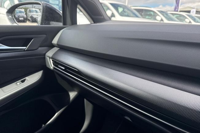 VOLKSWAGEN Golf Photo 26