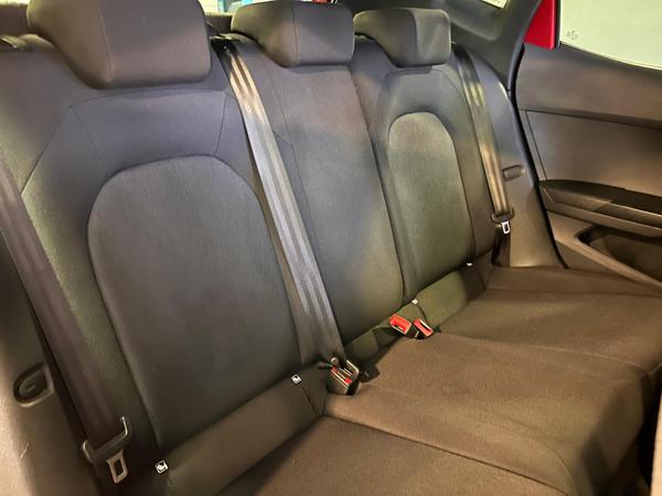 Used SEAT Arona BF24WTX 19