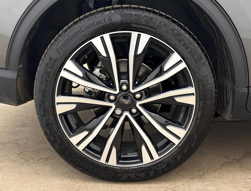 Ford Kuga Photo 201a9b8d-fbc8-4c08-bebf-ef8c4c7e87e7.jpg