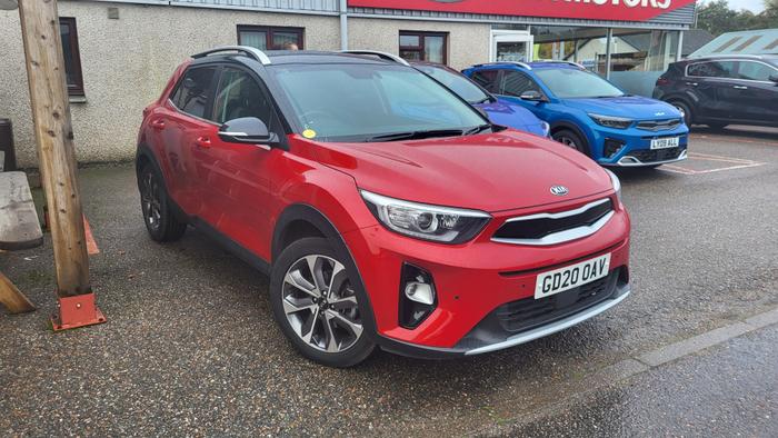 Kia Stonic 1.0 T-GDi 4 in Blaze Red with Black Roof £16,498