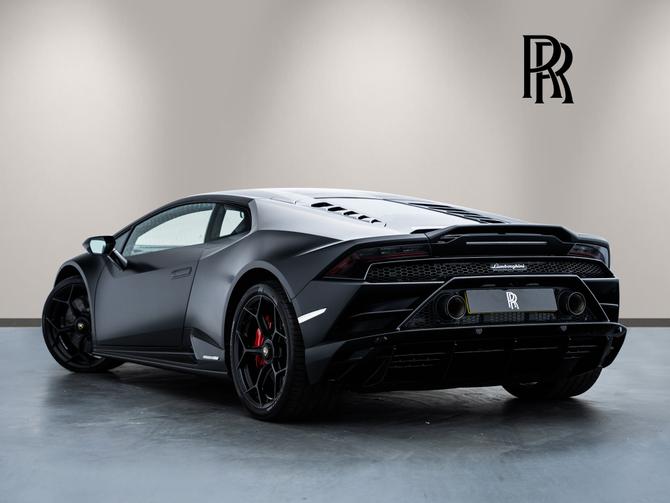 2021 Lamborghini Huracan LP 640-4 EVO £225,000 1,183 miles Matt Black  Wrap/Nero Helene | JCT600