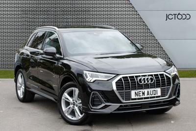 1900 AUDI Q3 Audi Q3 S line 35 TFSI 150 PS S Tronic at JCT600