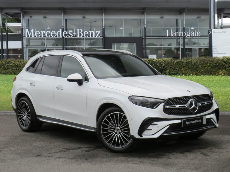 Used 2024 MERCEDES-BENZ Glc 2.0 GLC300h MHEV AMG Line (Premium Plus) SUV 5dr Petrol Hybrid G-Tronic+ 4MATIC Euro 6 (s/s) (280 ps) Manufaktur Opalite White Bright at JCT600