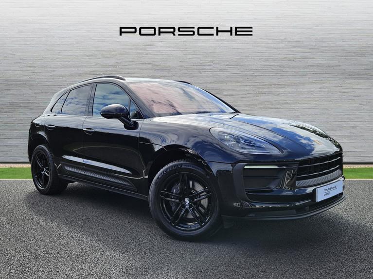 Used 2023 PORSCHE Macan 2.0T SUV 5dr Petrol PDK 4WD Euro 6 (s/s) (265 ps) Black at JCT600