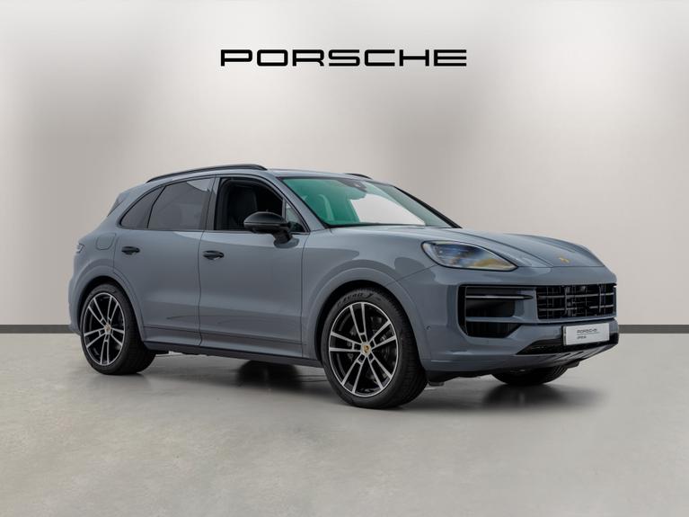 Used 2024 PORSCHE Cayenne S 5dr Tiptronic S Arctic Grey at JCT600