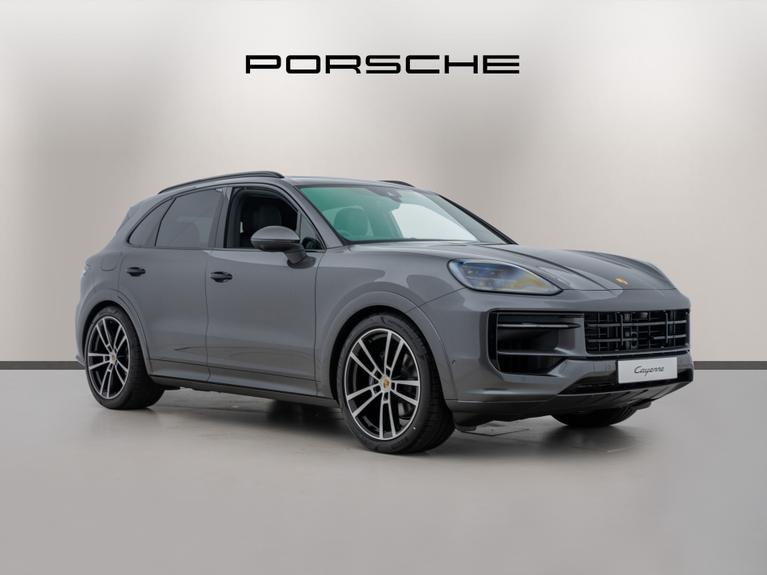 Used 2024 PORSCHE Cayenne 3.0T V6 SUV 5dr Petrol TiptronicS 4WD Euro 6 (s/s) (353 ps) Quarzite Grey Metallic at JCT600