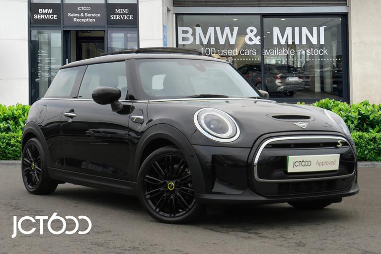 Used 2023 MINI Hatchback 32.6kWh Level 3 Electric Midnight Black at JCT600