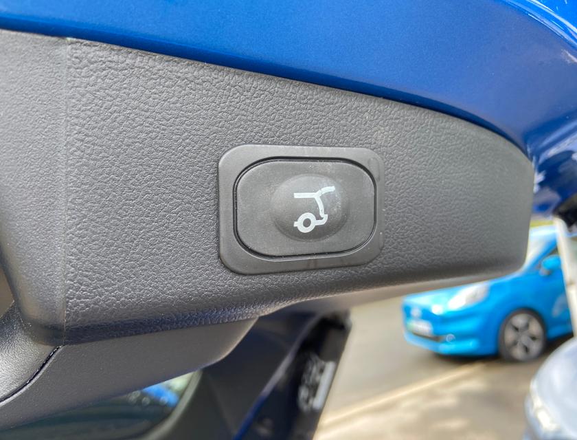 Ford Focus Photo 202427fc-7ee4-49da-8137-0ee231112cb9.jpg